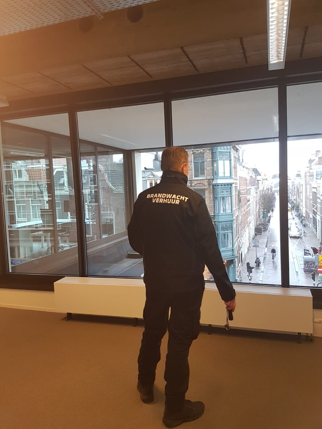 Rijksdiploma symbool op uniform